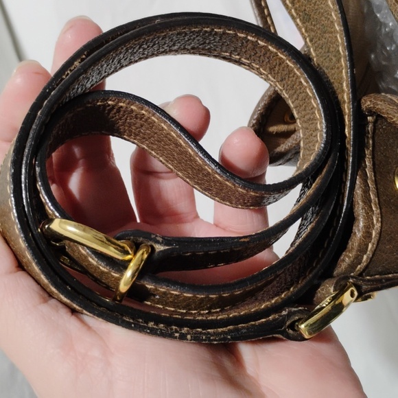 SALE! Authentic Gucci GG Supreme Drawstring Vintage Shoulder Bag - Picture 3 of 16